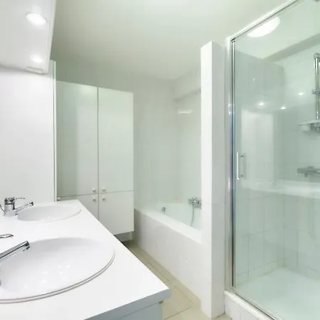 Nadia Sunny Side Apartment