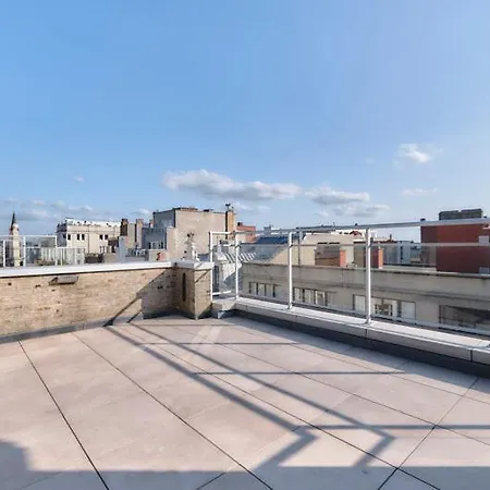 Lecomte - Side Family Escape 73 Apartment