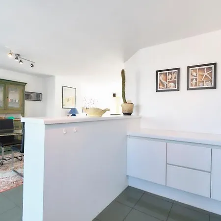 Lecomte - Side Family Escape 73 * Ostende