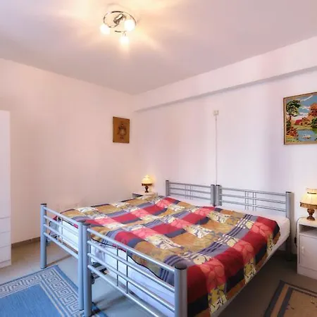 Lecomte - Side Family Escape 73 Ostend