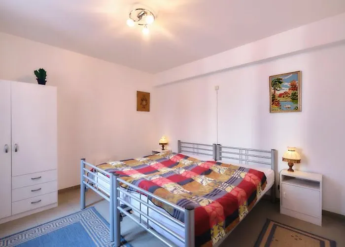 Lecomte - Side Family Escape 73 Oostende