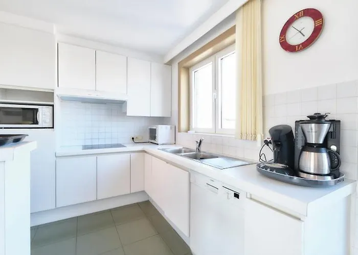 Lecomte - Side Family Escape 73 Ostende