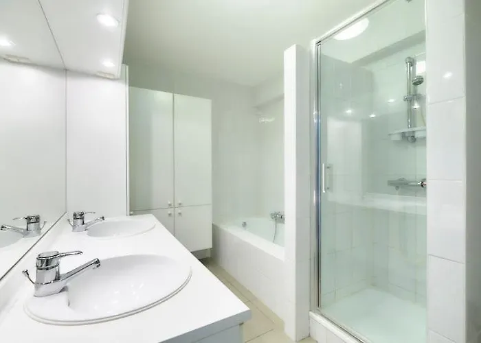 Lecomte - Side Family Escape 73 *