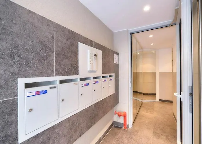 Lecomte - Side Family Escape 73 *