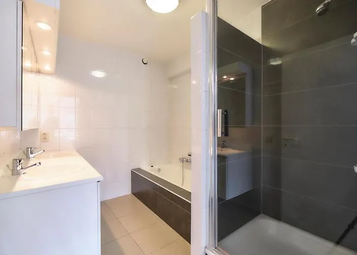 Lecomte - Side Family Escape 73 * Ostende