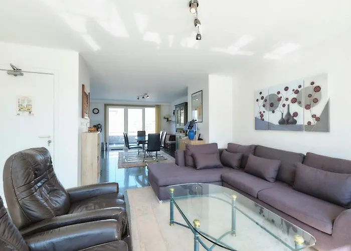 Lecomte - Side Family Escape 73 * Ostende